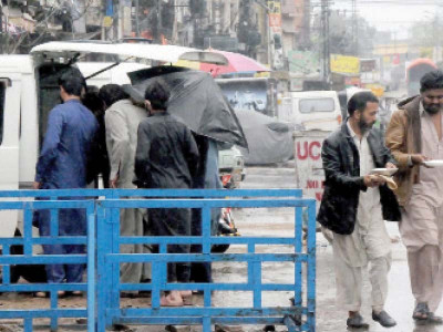 17 food distribution centres set up in ict