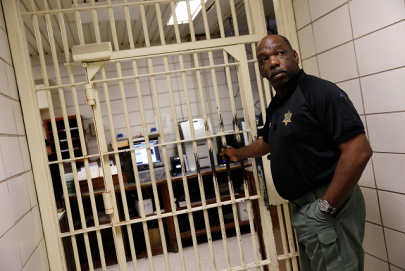 us attorney general orders release of more federal inmates due to coronavirus