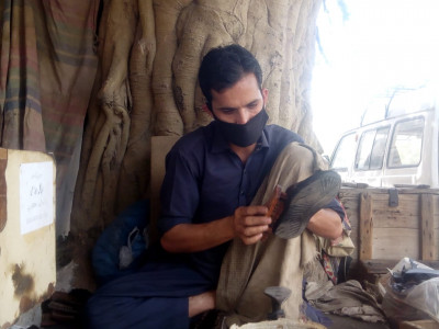 in dire straits karachi s cobblers strive to make ends meet in dire straits karachi s cobblers strive to make ends meet