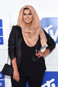 blogger amani al khatahtbeh becomes first muslim woman to run for congress in new jersey