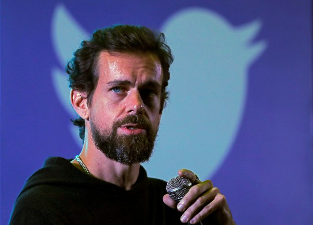 twitter ceo jack dorsey addresses students during a town hall at the indian institute of technology iit in new delhi india november 12 2018 photo reuters