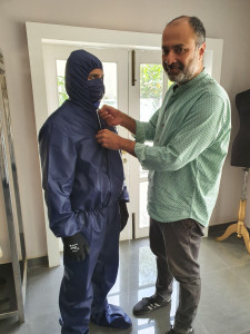 deepak perwani donates reusable and disposable ppe suits deepak perwani donates reusable and disposable ppe suits