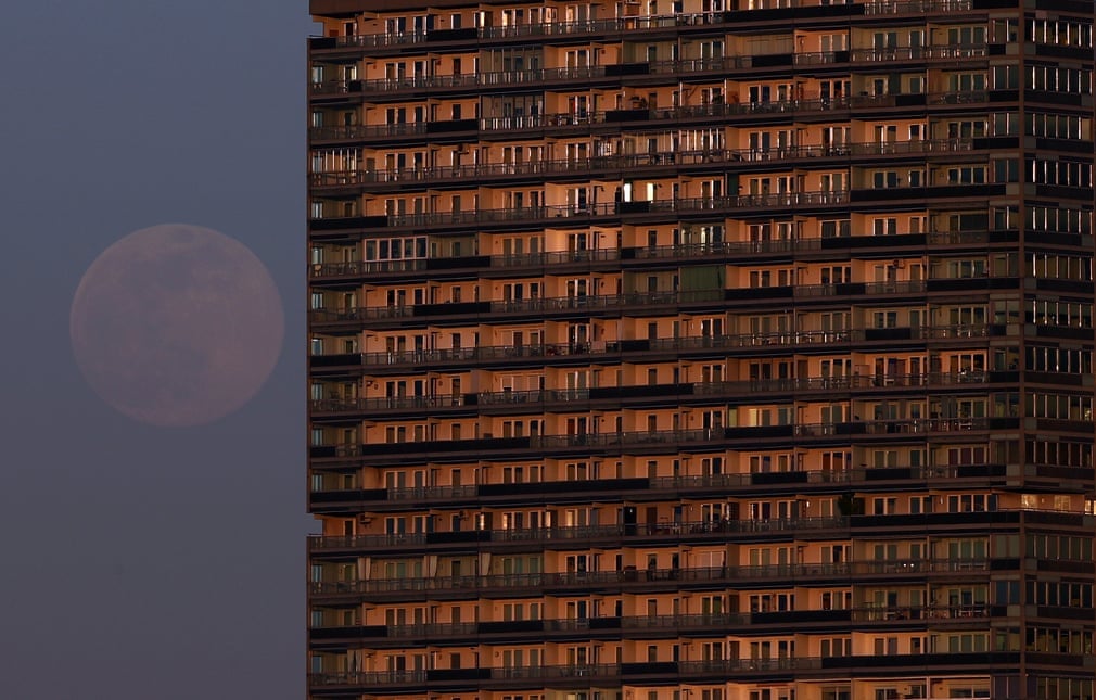 supermoon in vienna photo reuters