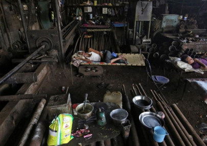 coronavirus crisis could plunge half a billion people into poverty oxfam coronavirus crisis could plunge half a billion people into poverty oxfam