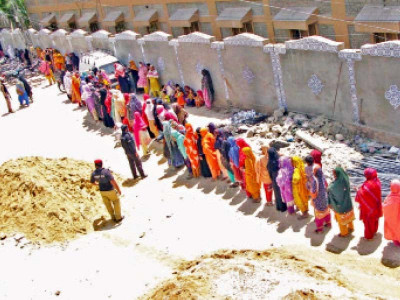 women swarm cash distribution centres across sindh women swarm cash distribution centres across sindh