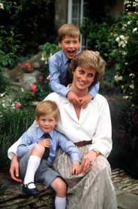 princess diana s unearthed letter shows she really was about the people princess diana s unearthed letter shows she really was about the people