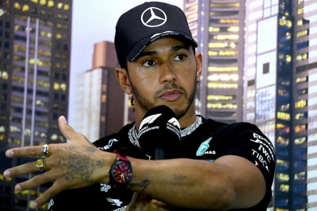 35 year old hamilton a six time world champion became a friend of moss despite the pair 039 s age difference and contrasting backgrounds photo afp 35 year old hamilton a six time world champion became a friend of moss despite the pair 039 s age difference and contrasting backgrounds photo afp