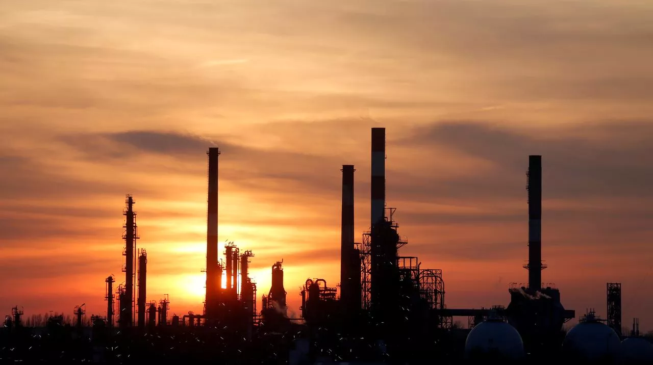 predicted plunge in us shale output provides some support photo reuters predicted plunge in us shale output provides some support photo reuters