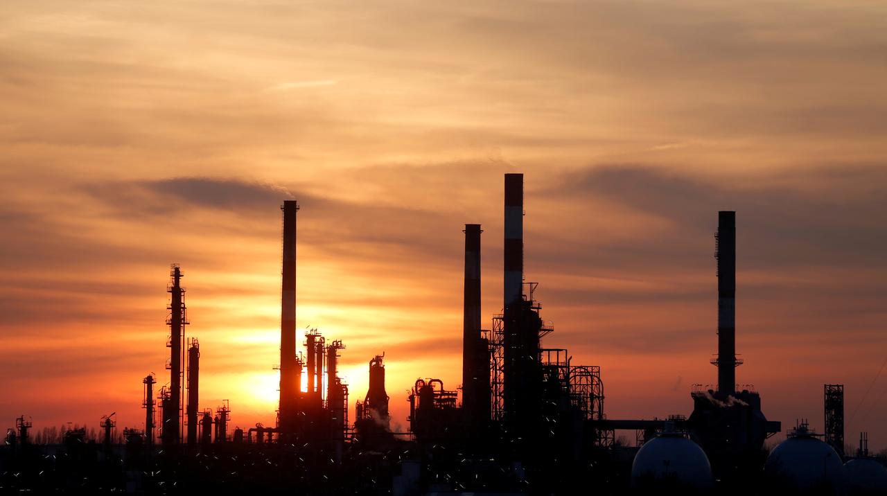 both oil benchmarks heading for second consecutive week of losses photo reuters