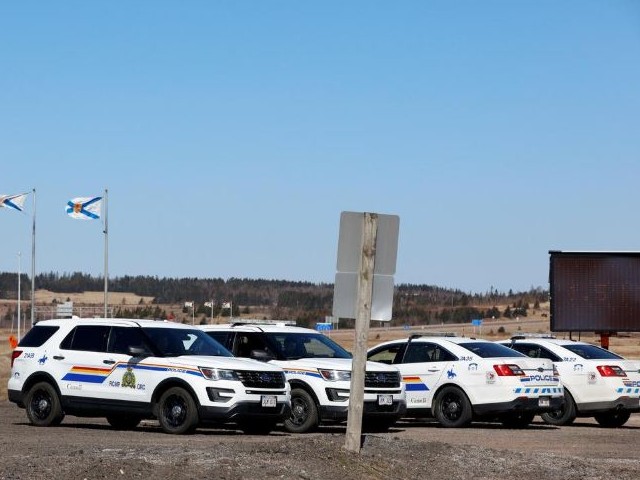 royal canadian mounted police rcmp monitor the transcanada highway while searching for gabriel wortman who they describe as a shooter of multiple victims near fort lawrence nova scotia canada photo reuters