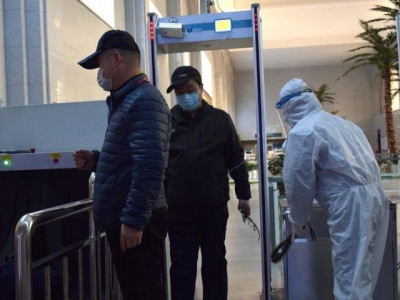 china s new coronavirus cases fall eyes on northeastern province china s new coronavirus cases fall eyes on northeastern province