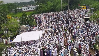 bangladesh shuts down villages after tens of thousands attend cleric s funeral bangladesh shuts down villages after tens of thousands attend cleric s funeral