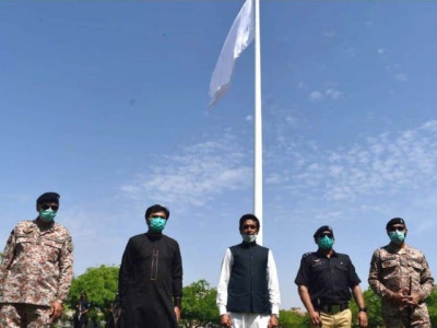 world s largest white flag flown in tribute to frontline workers