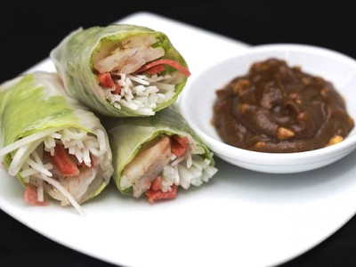 easy as thai rice paper mini logs with peanut sauce