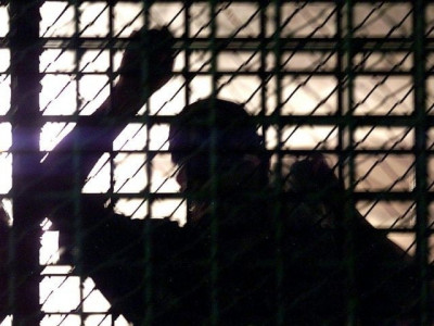 iran prisoners on edge over virus threat