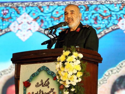 us warships will be destroyed if they threaten iran in gulf