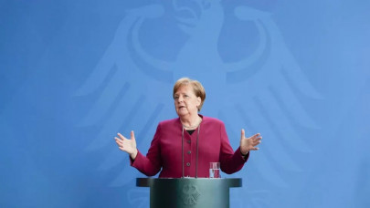 merkel faces growing criticism over german virus strategy