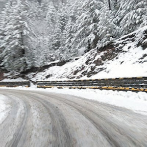 snow draws tourists to hills snow draws tourists to hills