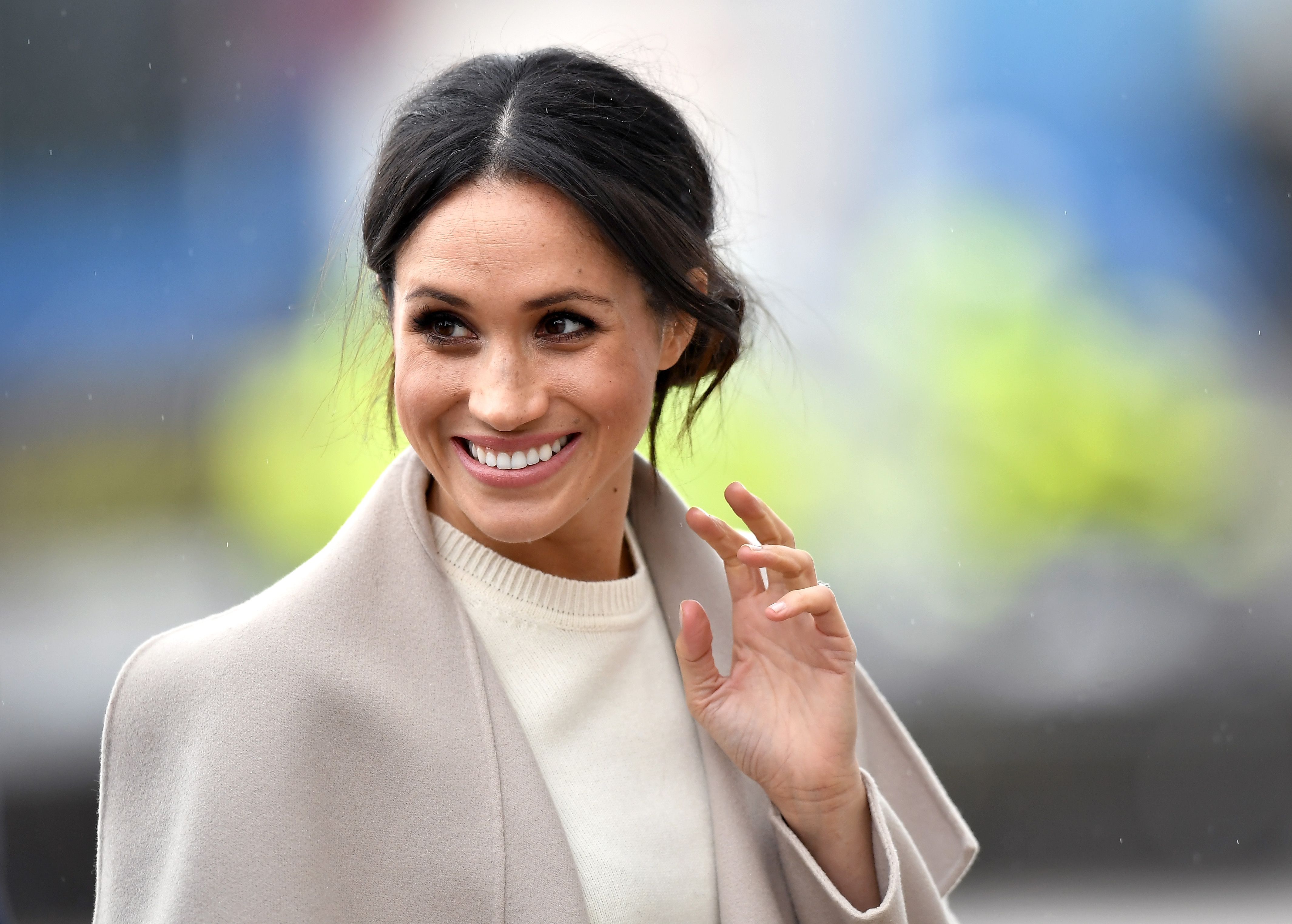 palace staffers called meghan markle demeaning names reveals new book