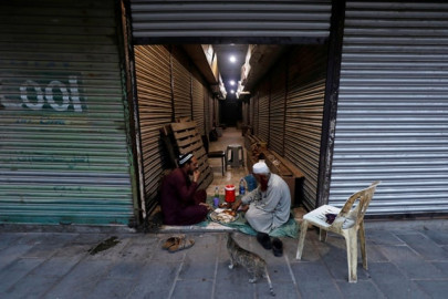 live pm calls for gradual lockdown easing as covid 19 tally crosses 21 000 live pm calls for gradual lockdown easing as covid 19 tally crosses 21 000
