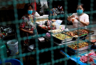 bangkok s street food hub of chinatown comes alive as lockdown eases bangkok s street food hub of chinatown comes alive as lockdown eases