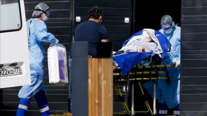 russia covid 19 cases rise by more than 10 000 in a day
