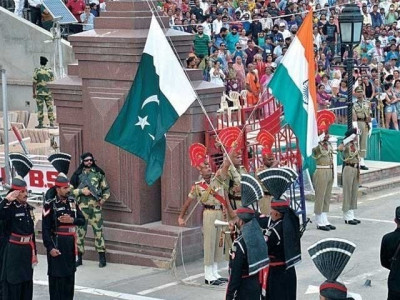 at least 193 pakistanis stranded in india repatriated via wagah at least 193 pakistanis stranded in india repatriated via wagah