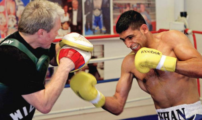 boxing roach rates pacquiao ahead of khan