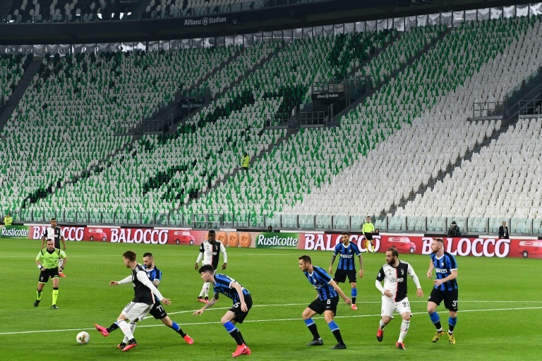 eight players have tested positive so far this week with four from sampdoria including one who had previously recovered three from fiorentina and one at torino photo afp