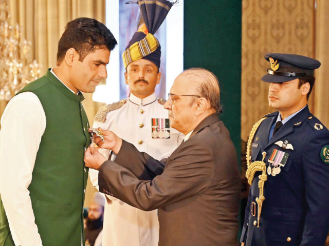 president awards hilal i imtiaz to arshad nadeem president awards hilal i imtiaz to arshad nadeem