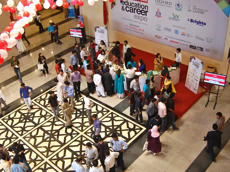 education fair links pupils with top varsities education fair links pupils with top varsities