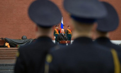 russia virus surge mutes wwii celebrations as world economy reels russia virus surge mutes wwii celebrations as world economy reels