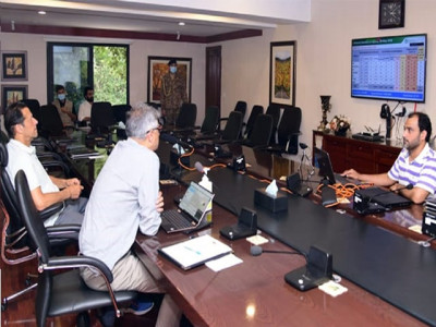 pm imran irked by mistreatment of covid 19 patients in hospitals