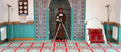 religions use technology to connect with people religions use technology to connect with people