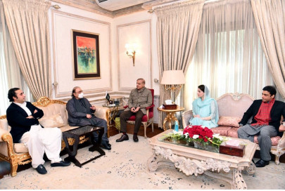 pml n ppp agree on no trust move against pm imran pml n ppp agree on no trust move against pm imran