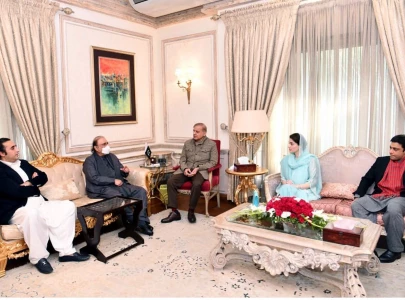 sidelined ppp sends warning shot to pml n