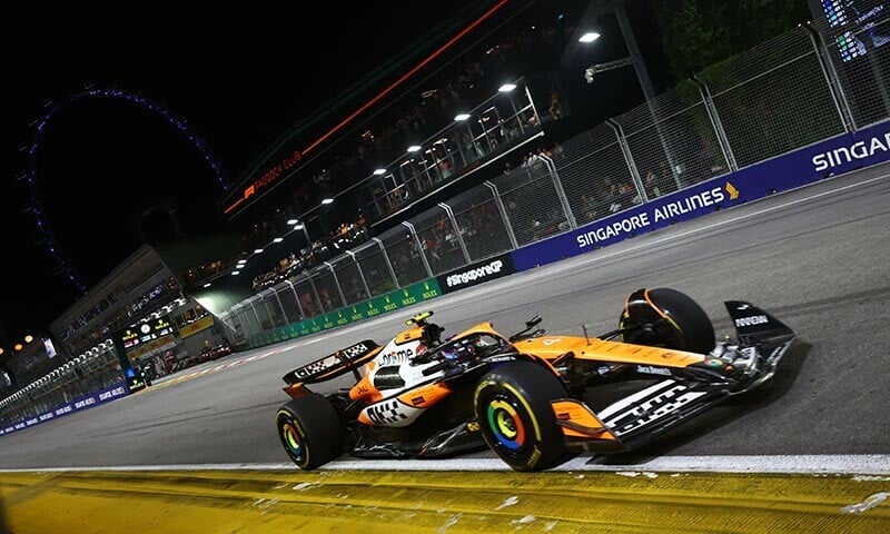 lando norris in action during the singapore grand prix at the marina bay street circuit on september 22 photo reuters