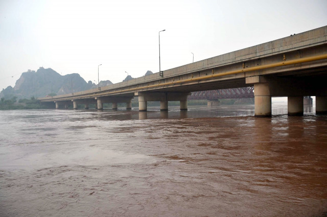 this year pakistan has experienced four more than normal heat waves heavy pre monsoon and monsoon rains photo online this year pakistan has experienced four more than normal heat waves heavy pre monsoon and monsoon rains photo online