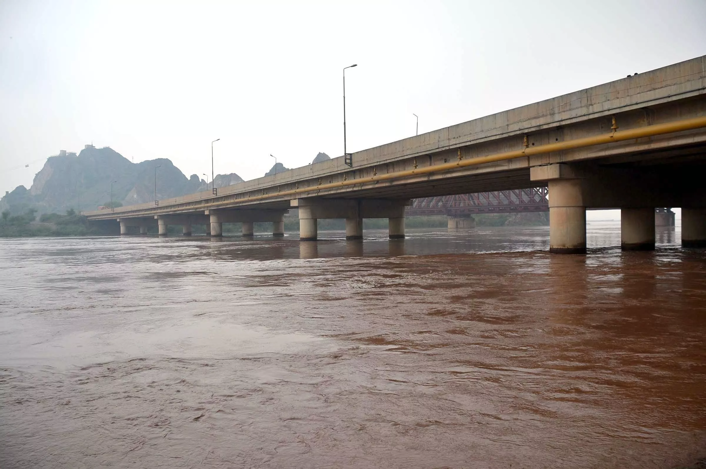 this year pakistan has experienced four more than normal heat waves heavy pre monsoon and monsoon rains photo online this year pakistan has experienced four more than normal heat waves heavy pre monsoon and monsoon rains photo online