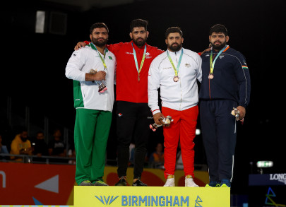 pakistan wrestlers bag two more medals pakistan wrestlers bag two more medals