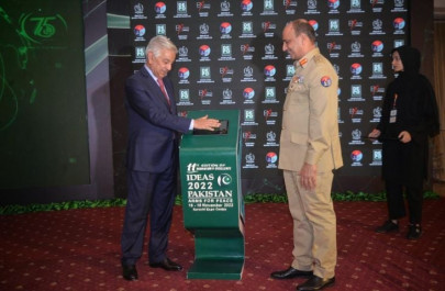 asif says politicians required to respect national institutions