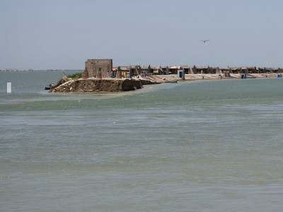 manchhar breached to save sehwan