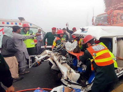 9 dead 23 injured in road accident near rajanpur 9 dead 23 injured in road accident near rajanpur