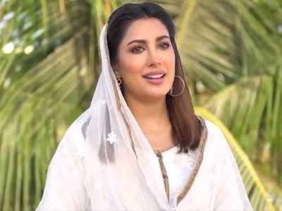 mehwish hayat recites a naat shuts down criticism mehwish hayat recites a naat shuts down criticism