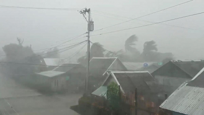philippines evacuates hundreds of thousands as typhoon makes landfall philippines evacuates hundreds of thousands as typhoon makes landfall