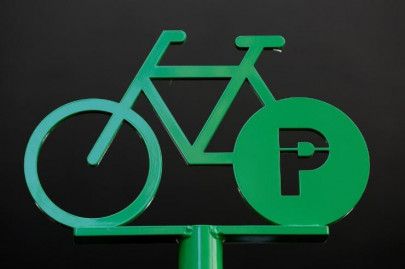 on your bike parisians hit cycling lanes to evade virus on your bike parisians hit cycling lanes to evade virus