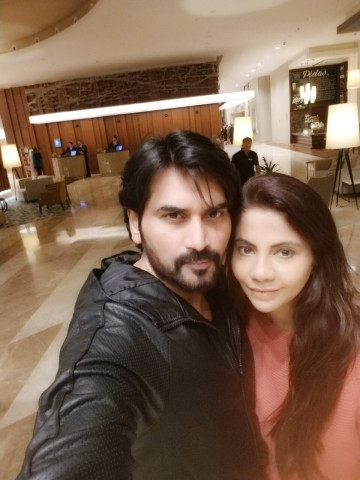humayun saeed celebrates wedding anniversary humayun saeed celebrates wedding anniversary