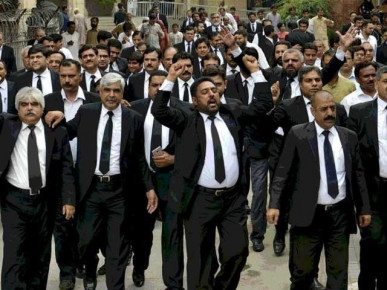 Lawyers threaten nationwide protests over proposed constitutional amendments