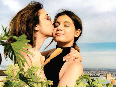 it runs in the family sara shahid and nayum faruki it runs in the family sara shahid and nayum faruki