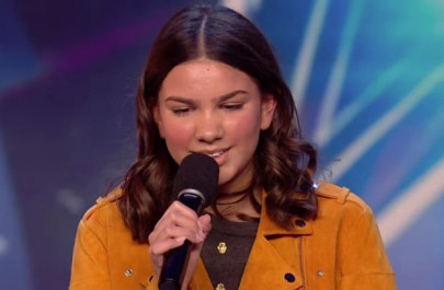 14 year old blind british pakistani girl wows judges at britain s got talent 14 year old blind british pakistani girl wows judges at britain s got talent